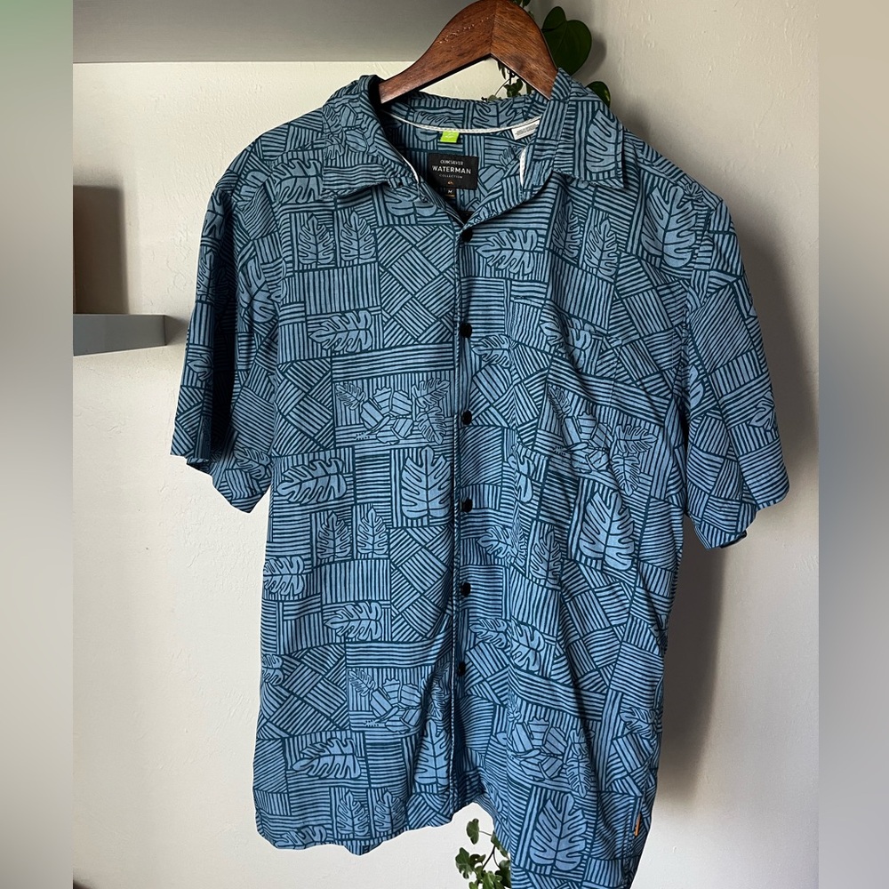 Quiksilver Men's Blue Geometric Shirt